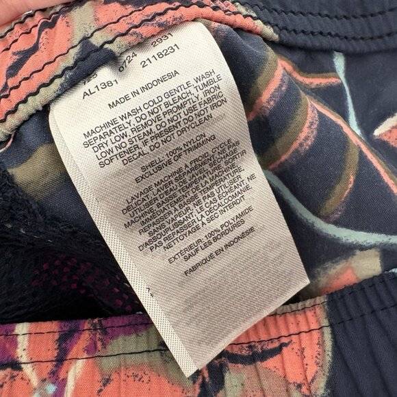 Columbia Women XXL Outdoor Hiking Omni-Shield Sandy River Printed Short III NWT - Picture 13 of 13